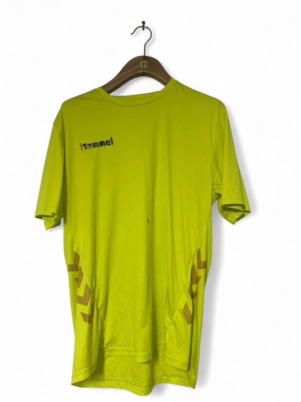 Green Hummel sportswear t-shirt #sportswear
Size :Xl