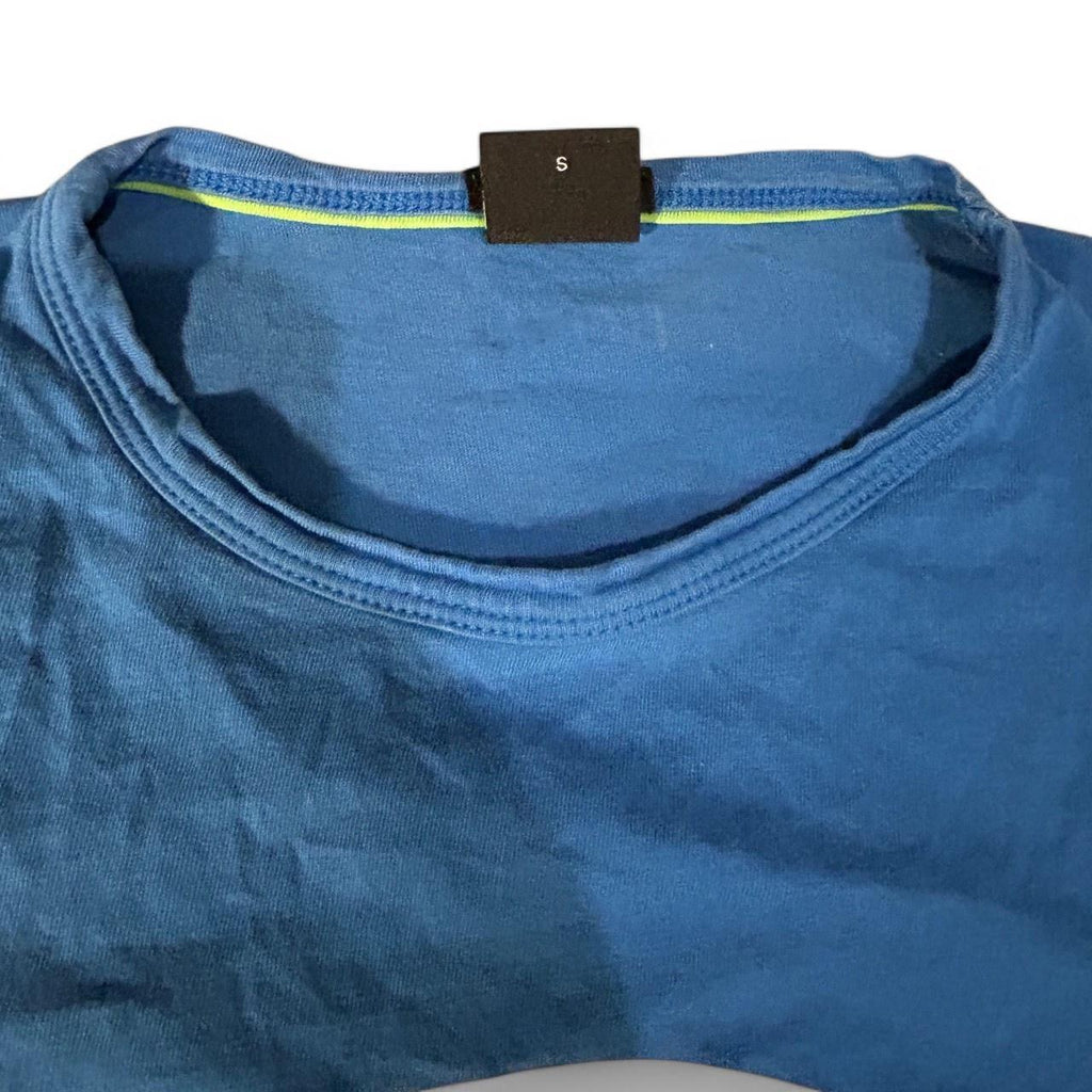Hugo Boss blue Contrast Circle Logo Print T-shirt in small sku 6905
