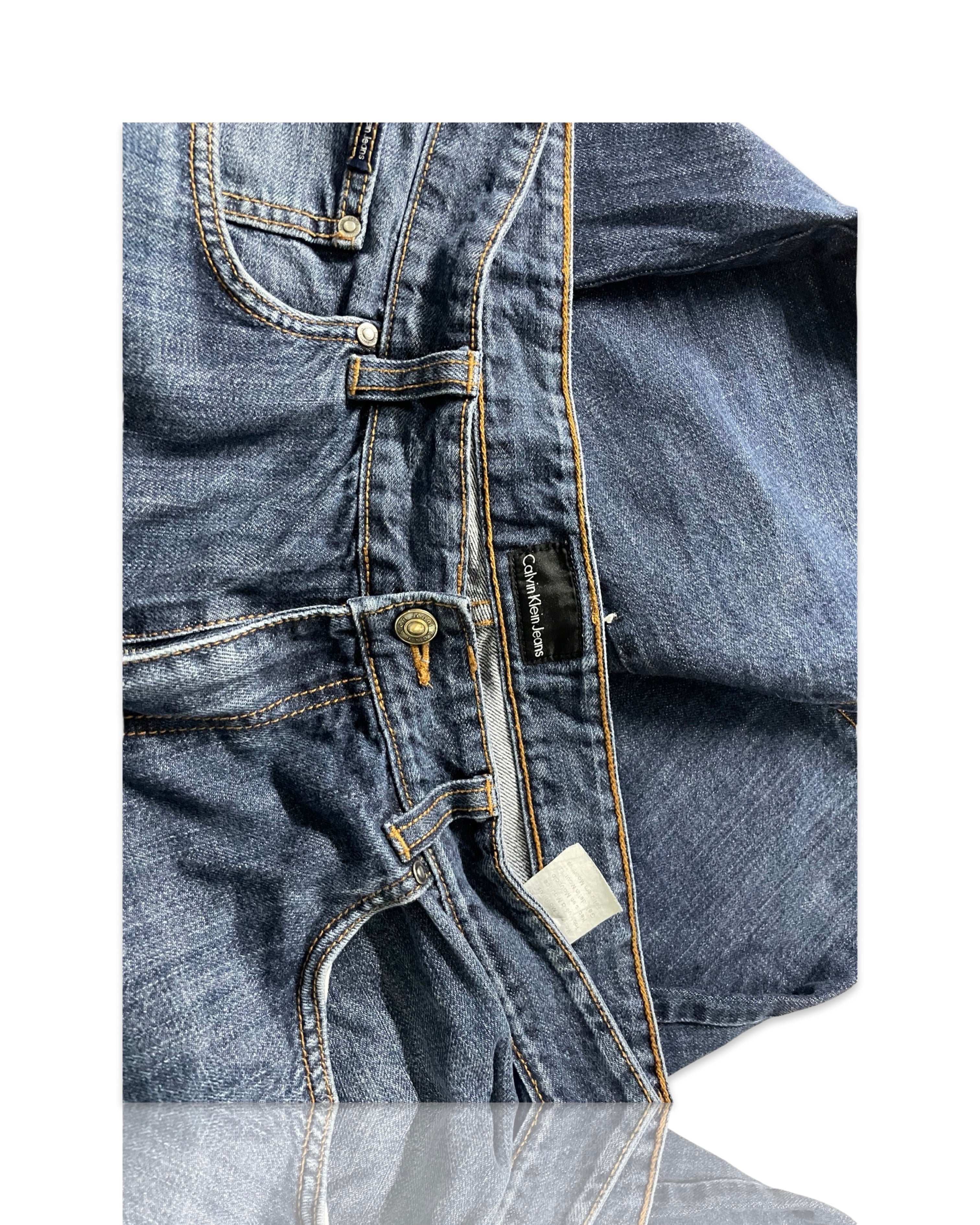 Calvin Klein Mens vintage denim blue jeans waist 36 |length 33