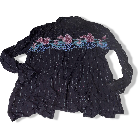 Vintage black flower long sleeve button up unisex shirts in M| L30W18|SKU 5523