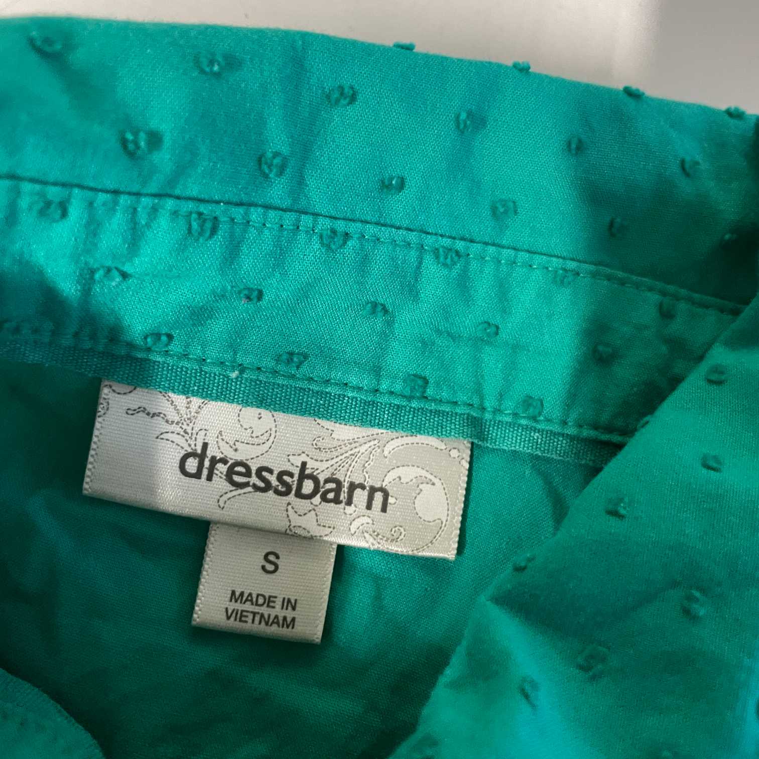 Vintage women Dressbarn pattern green long sleeve shirt in S|L27 W18|SKU 5539