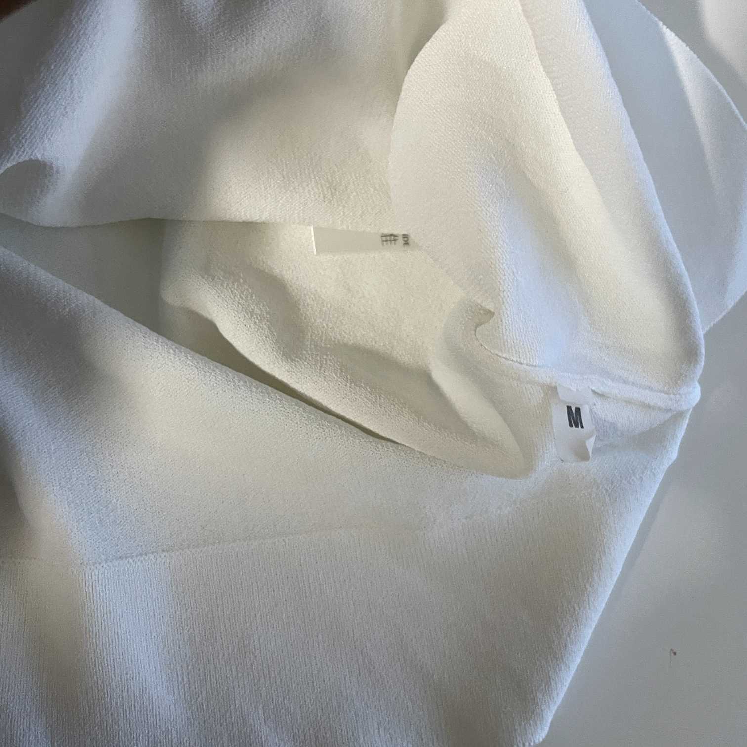 Vintage women D.Exterior fashion Italia white camisole v-neck top in M|L21 W19|SKU 5540