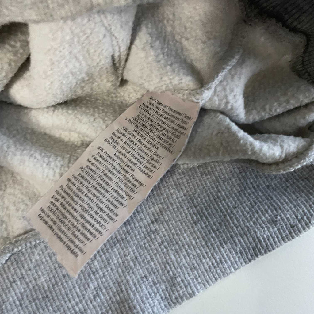 Vintage women grey Puma graphics hoodie in M|L25 W17|SKU 5549
