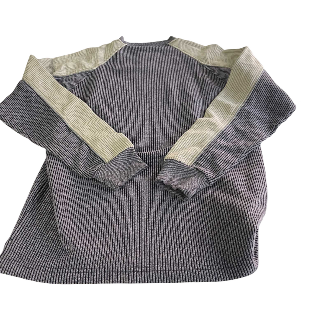 Vintage men grey Charro thick V-neck sweatshirt in L|L30 W20| SKU 5552