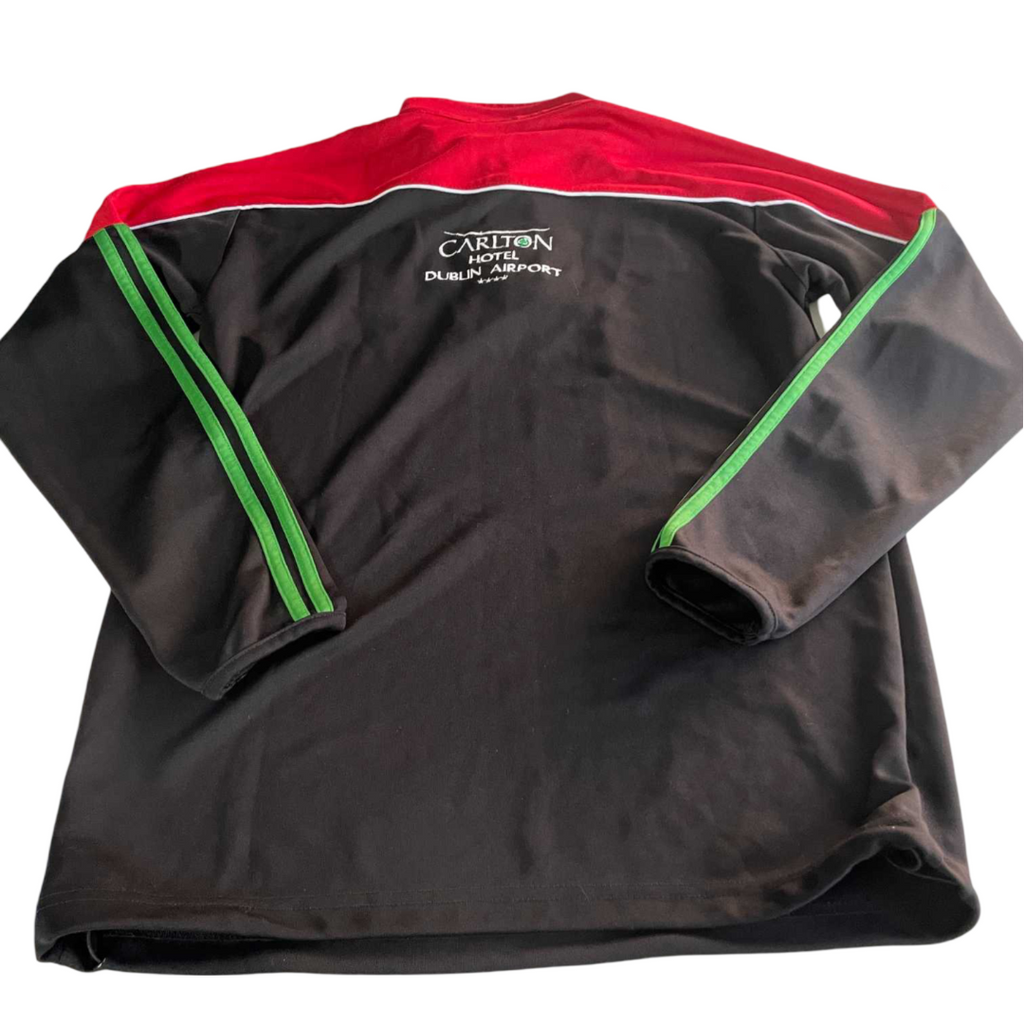 Vintage men balon sportwear Carlton Hotel dublin airport 1/4 zip black colourblock sweatshirt in L|L30 W20| SKU 5555