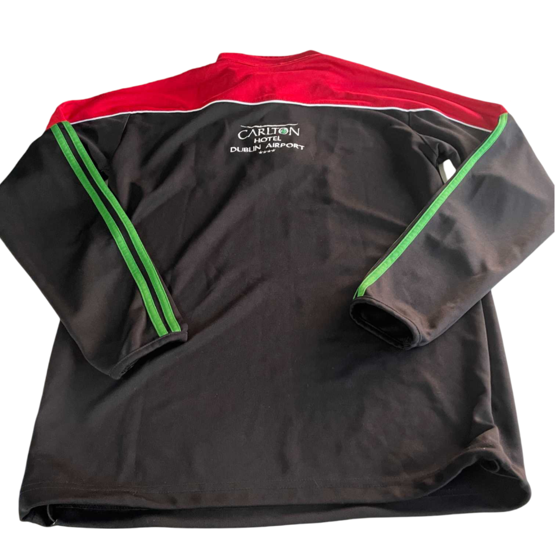 Vintage men balon sportwear Carlton Hotel dublin airport 1/4 zip black colourblock sweatshirt in L|L30 W20| SKU 5555
