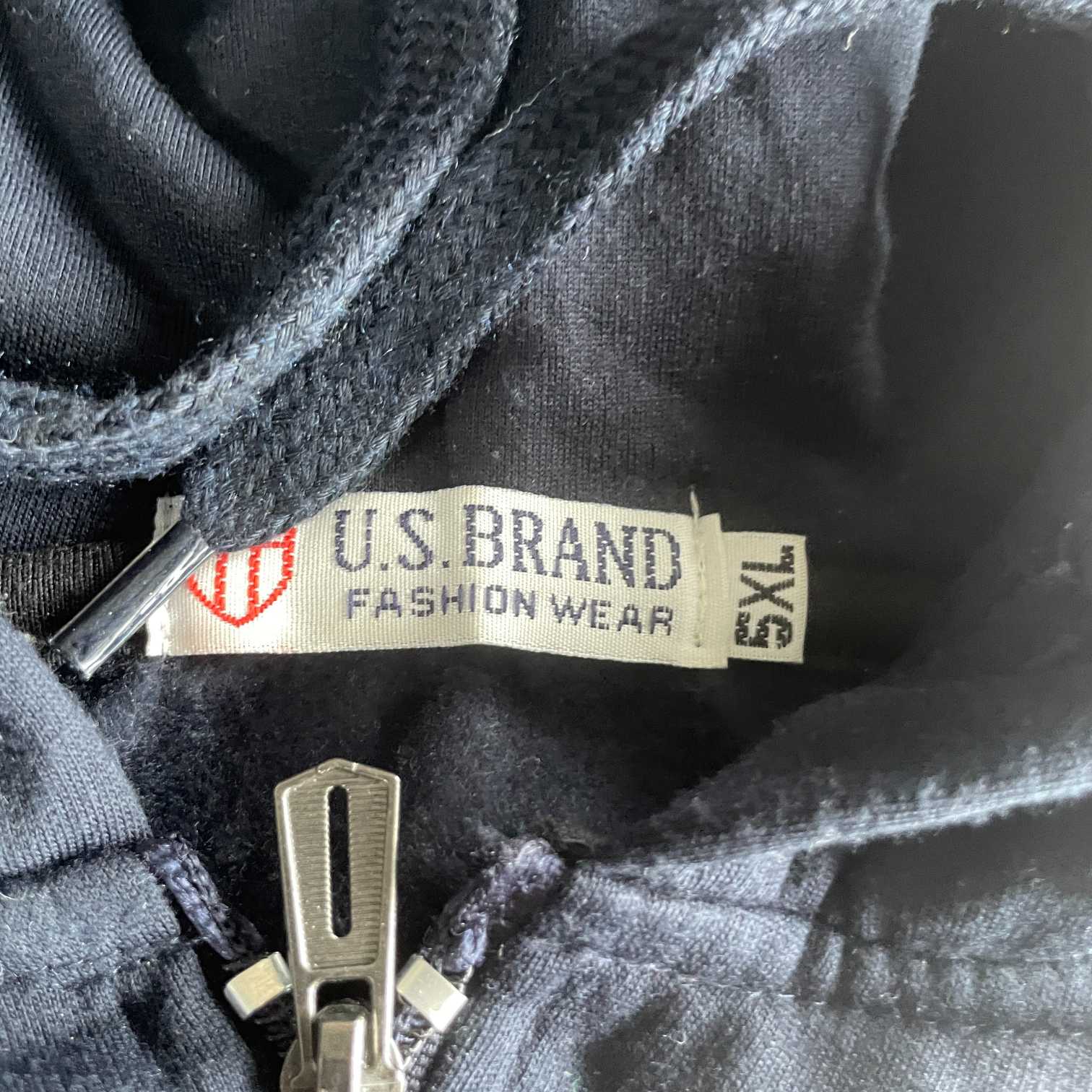 Vintage men U.S brand fashion wear navy blue hoodie in XL|L29 W23|SKU 5562