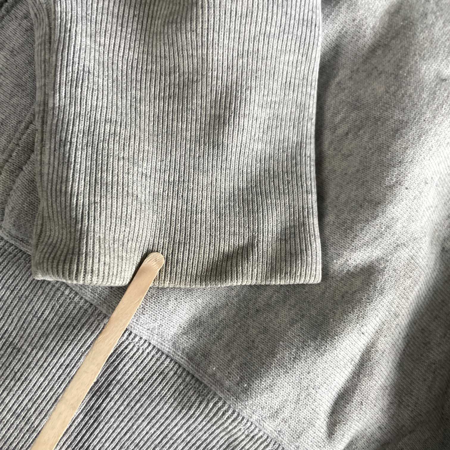 Vintage men champion grey regular fit hoodie in M|L27 W20| SKU 5567
