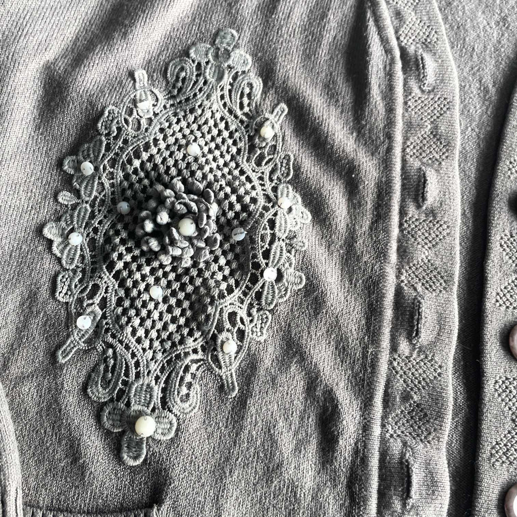 Vintage women cream button up double pocket knit sweater in L/XL| L25 W21|SKU 5604