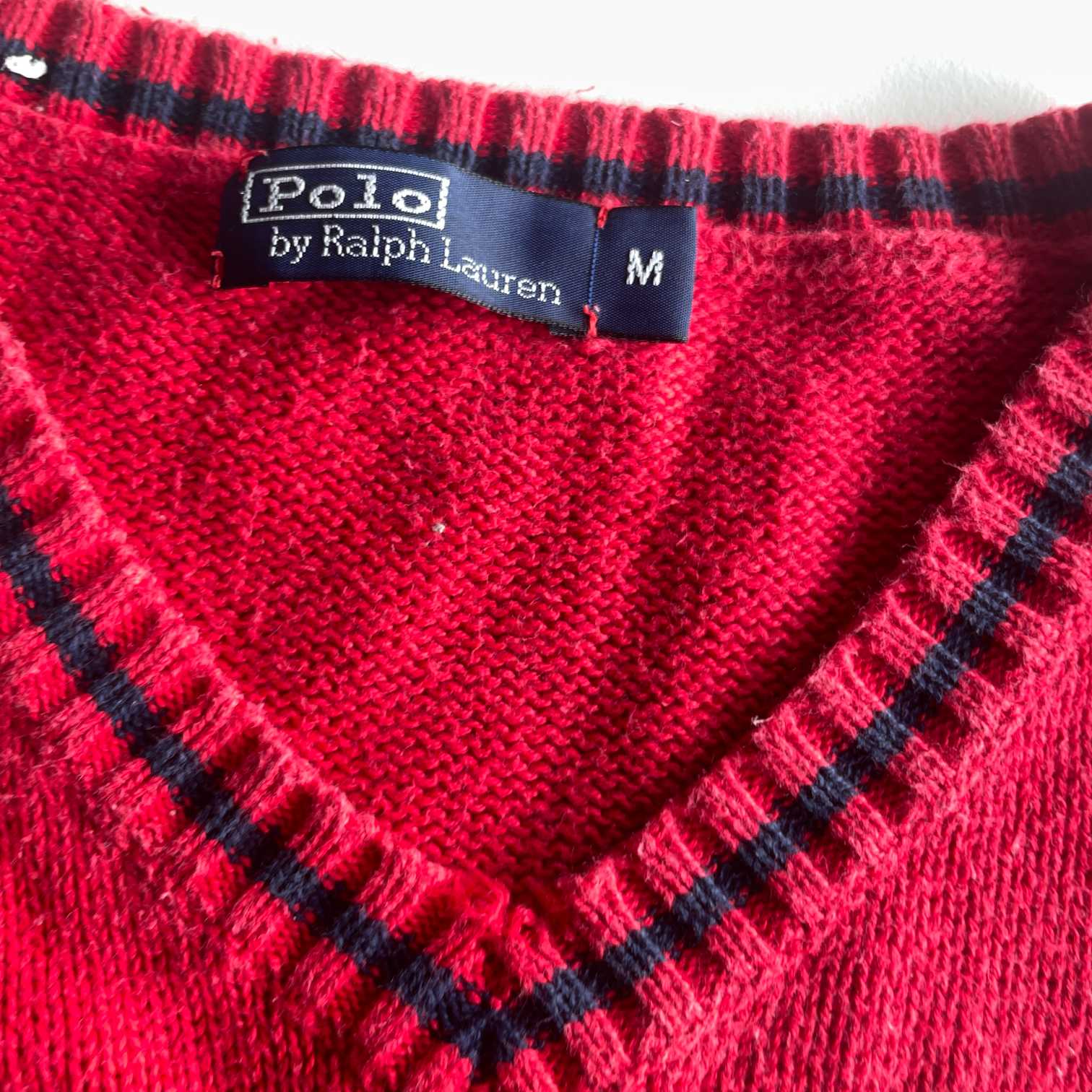 Vintage men red polo ralph lauren v-neck sleeveless sweater in S/M| L25 W16| SKU 5610