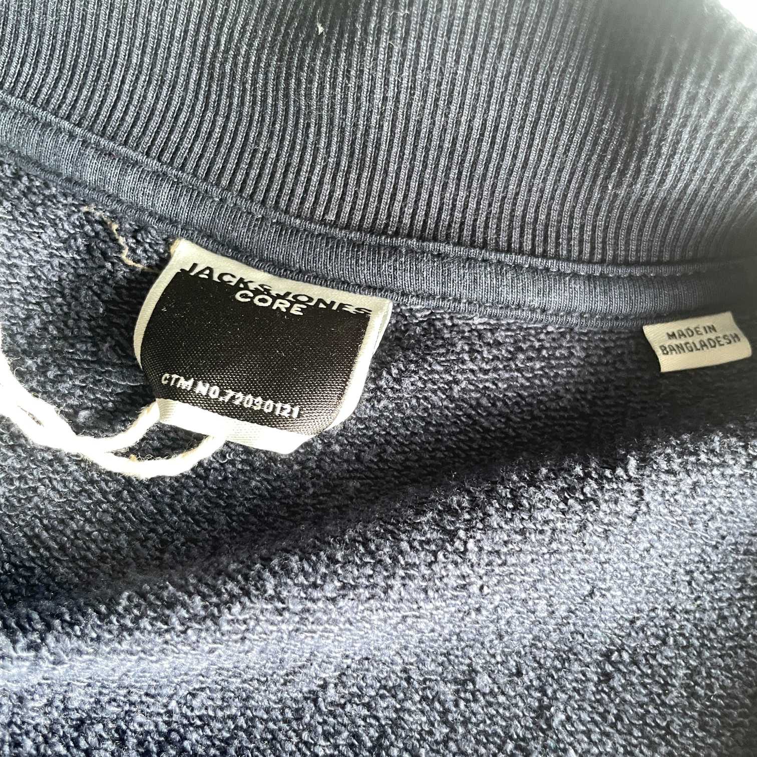 Vintage men Jack & jones core black full zip high neck sweatshirt in L|L28 W21|SKU 5616