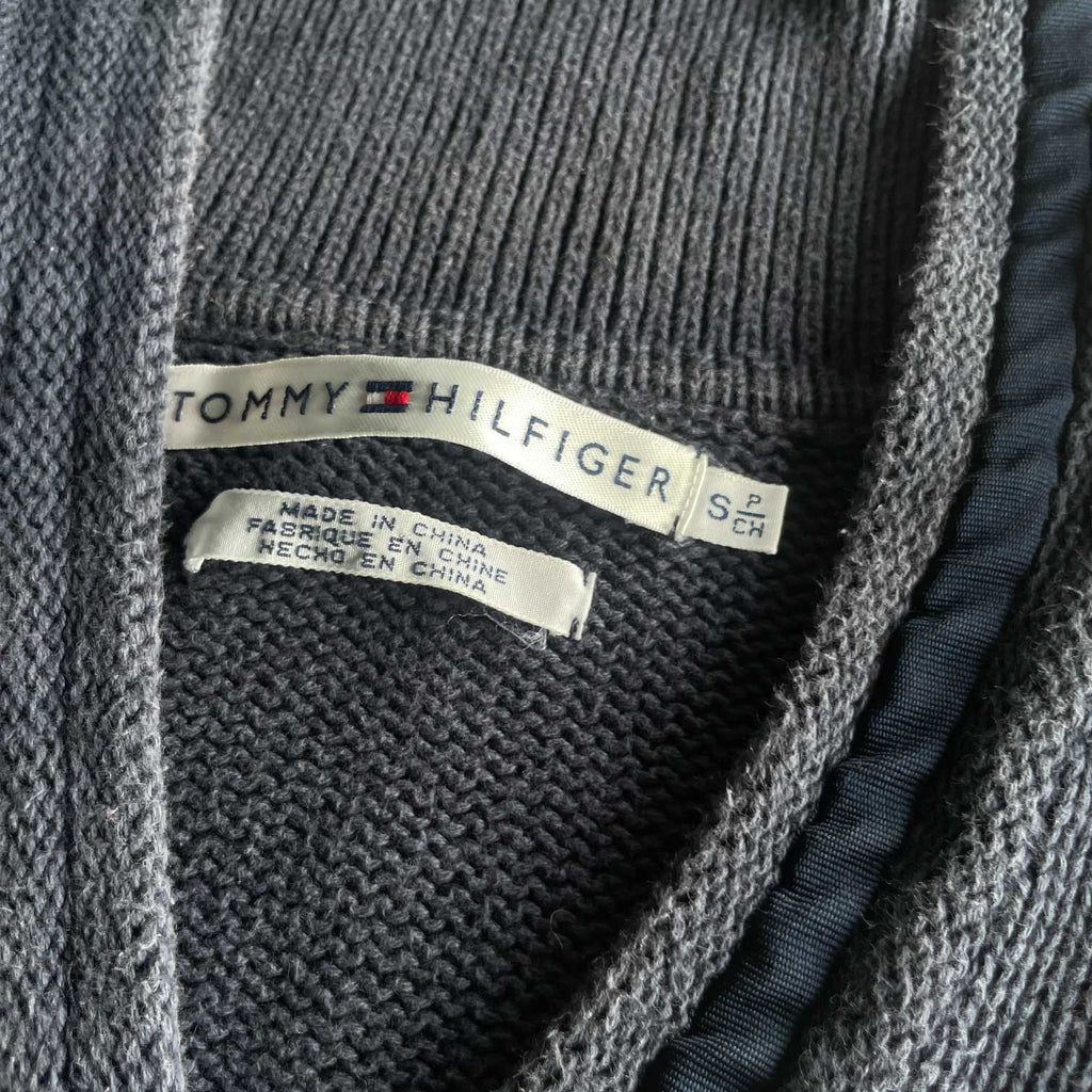 Vintage women Tommy hilfiger V-neck high neck cable knited sweater in S|L23 W17| SKU 5620