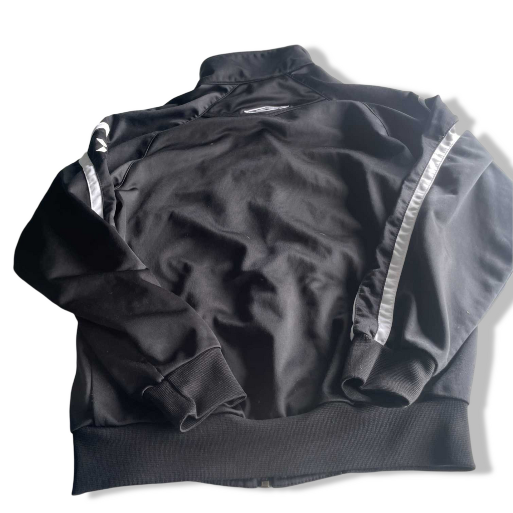 Vintage women Umbro black full zip track jacket in S/M| L28 W18| SKU 5629