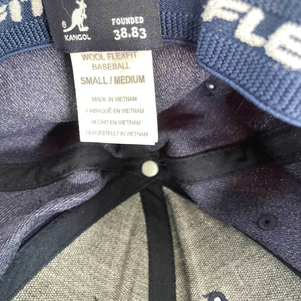 Vintage men Kangol flexfit navy blue baseball cap|SKU 5638