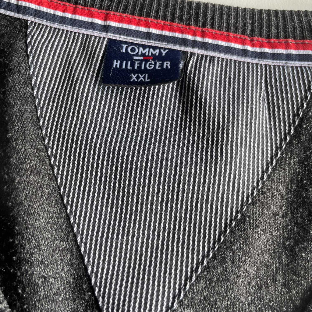 Vintage men grey Tommy Hilfiger V-neck sleeveless sweater in 2XL|L29 W25|SKU 5647