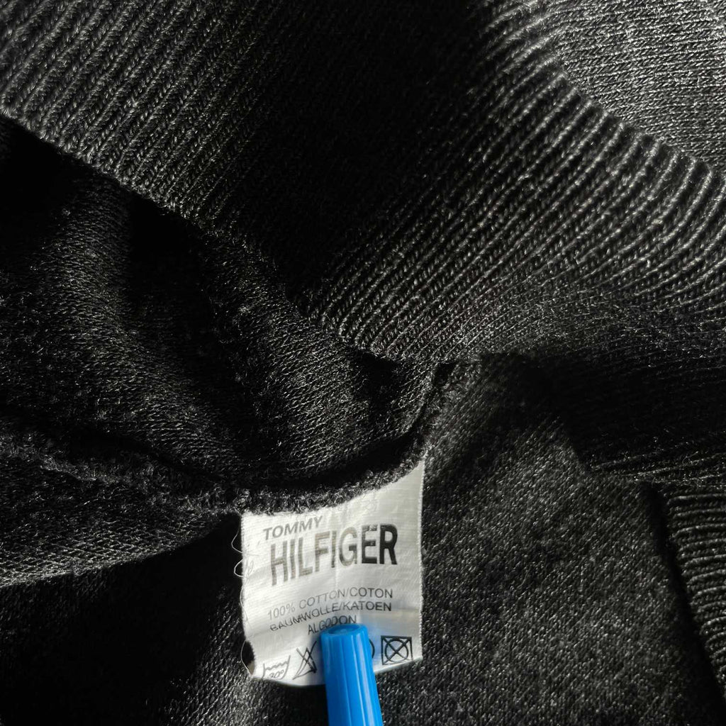 Vintage men grey Tommy Hilfiger V-neck sleeveless sweater in 2XL|L29 W25|SKU 5647