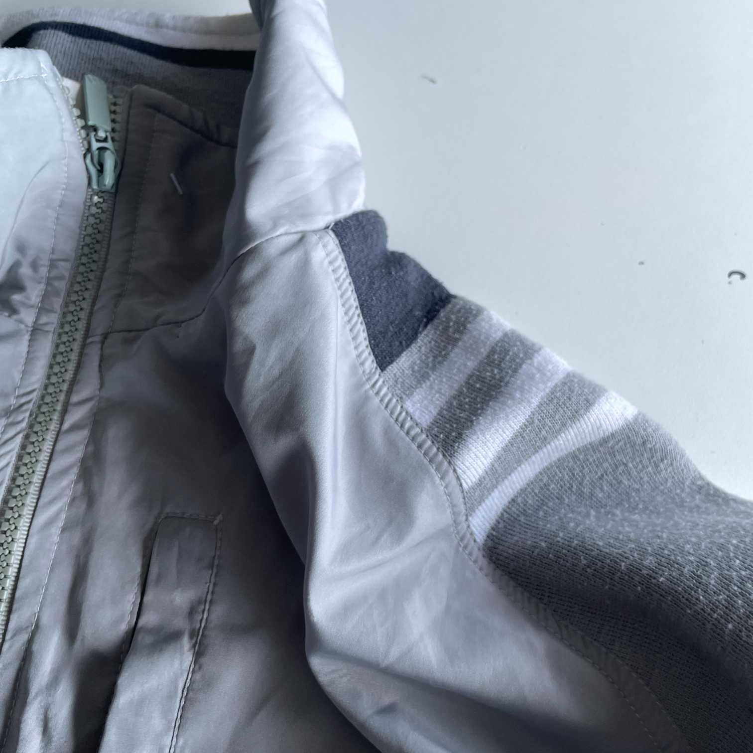 Vintage men Adidas grey full zip wind breaker track jacket in XXL|L34 W23|SKU 5663