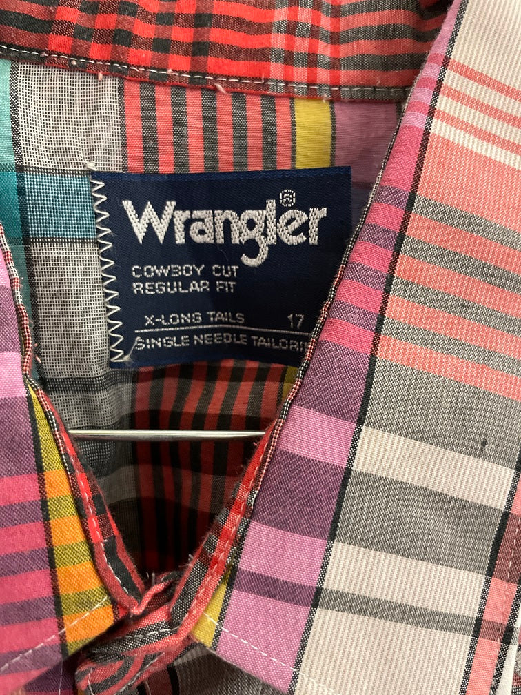 Vintage multi men checkered wrangler short sleeve shirt size XL