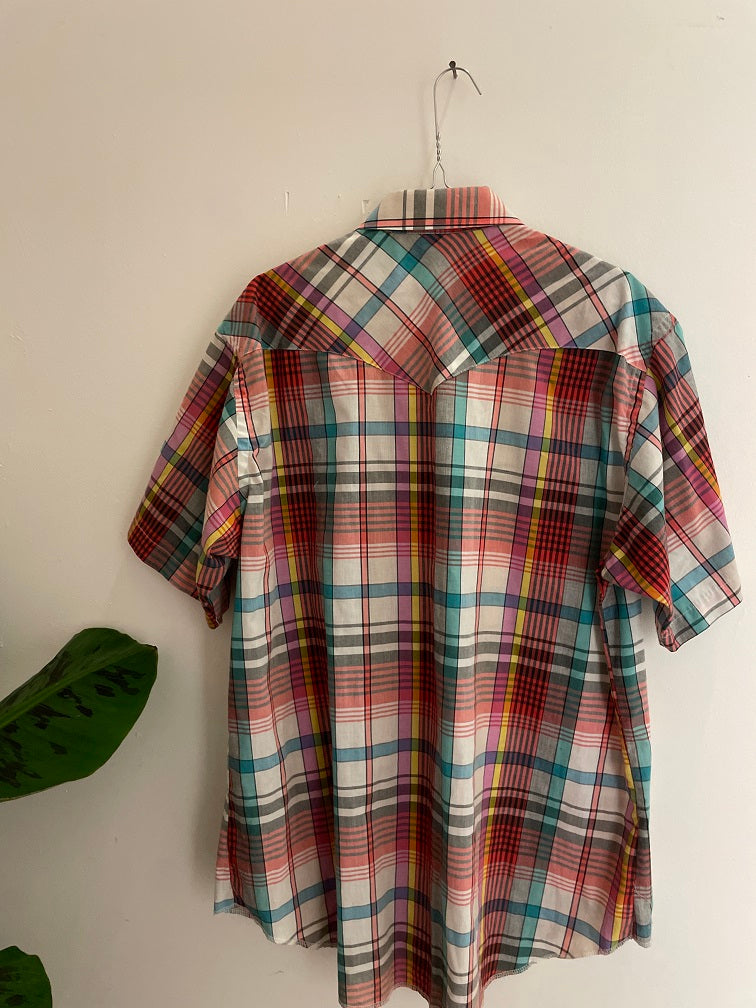 Vintage multi men checkered wrangler short sleeve shirt size XL