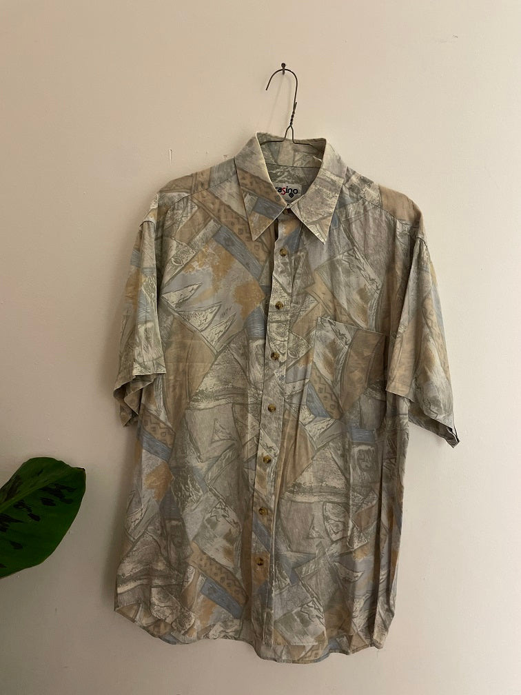 Vintage patterned cream casino men short sleeve shirt size M