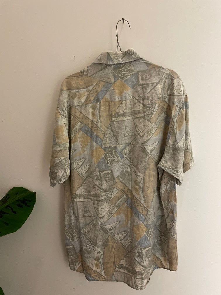 Vintage patterned cream casino men short sleeve shirt size M