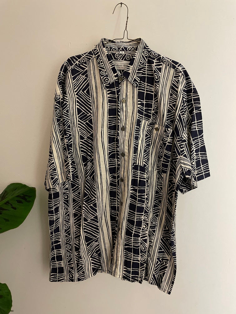 Vintage roberto una milano blue abstract patterned short sleeve shirt size XL