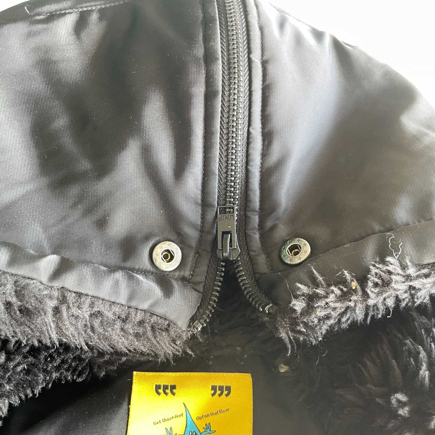 Vintage men black Unif puffer padded nylon polyester full zip hoodie in L|L28 W26|SKU 5676