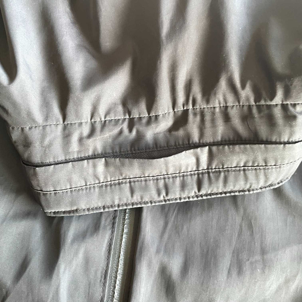Vintage men black Sergio Tacchini full zip wind breaker jacket in M|L 31 W21| SKU 5678