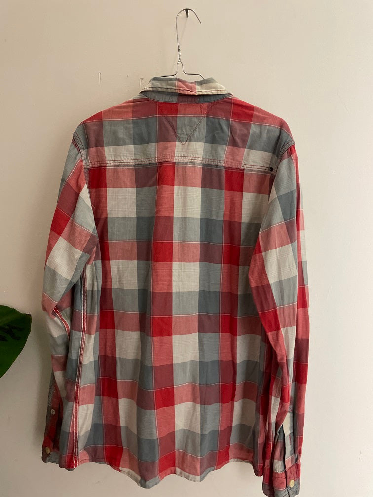 Vintage tommy hilfiger red checkered mens shirt size M