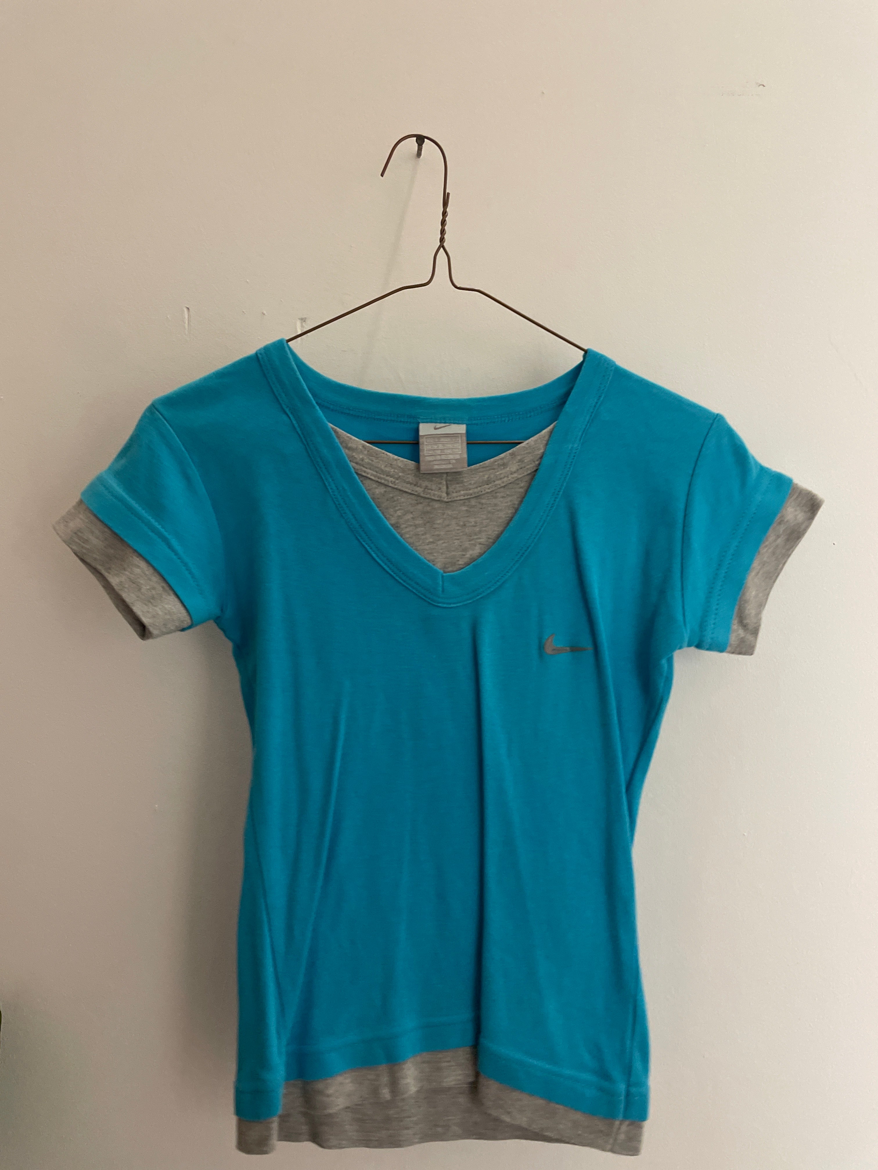 Vintage blue V-neck nike tshirt size S