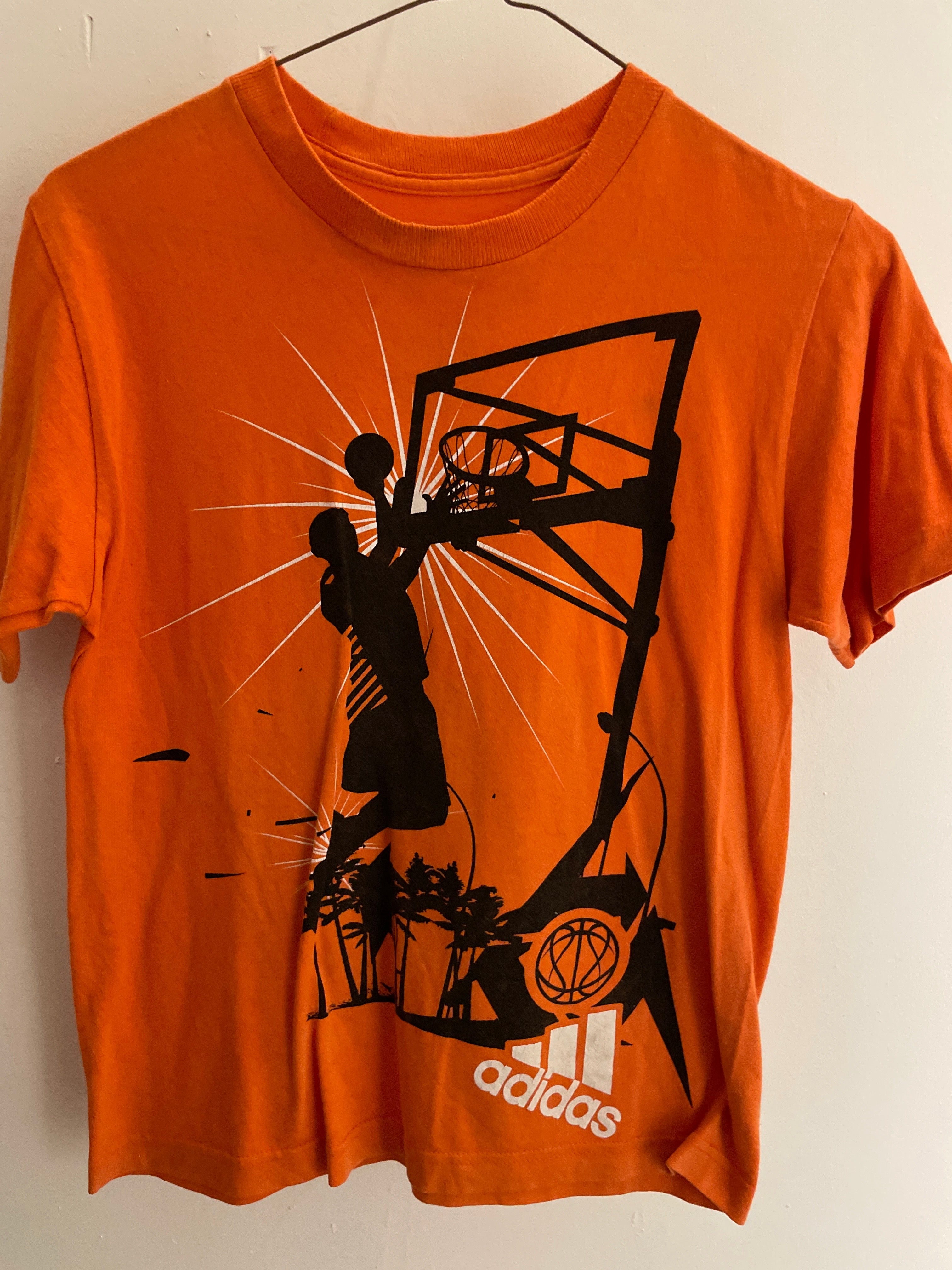 Vintage Adidas orange graphics tshirt size S
