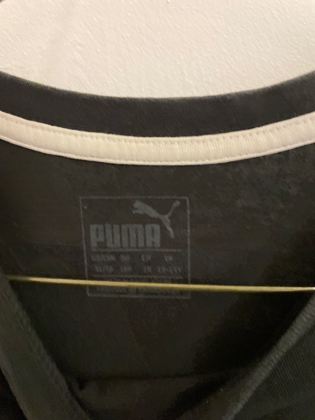 Vintage black puma authentic cotton tshirt size L