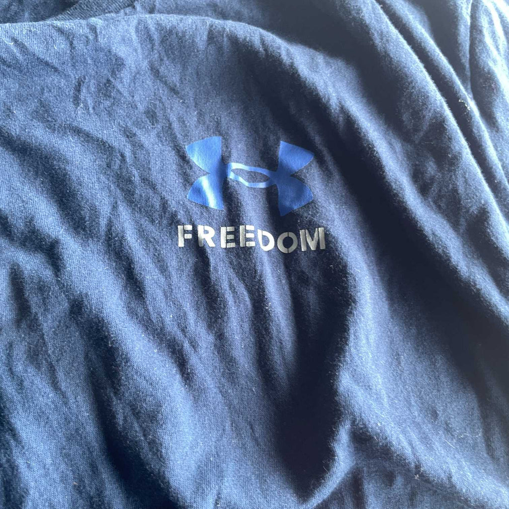 Vintage men Freedom graphics Under Armour navy blue Tees in XXL|SKU 5689