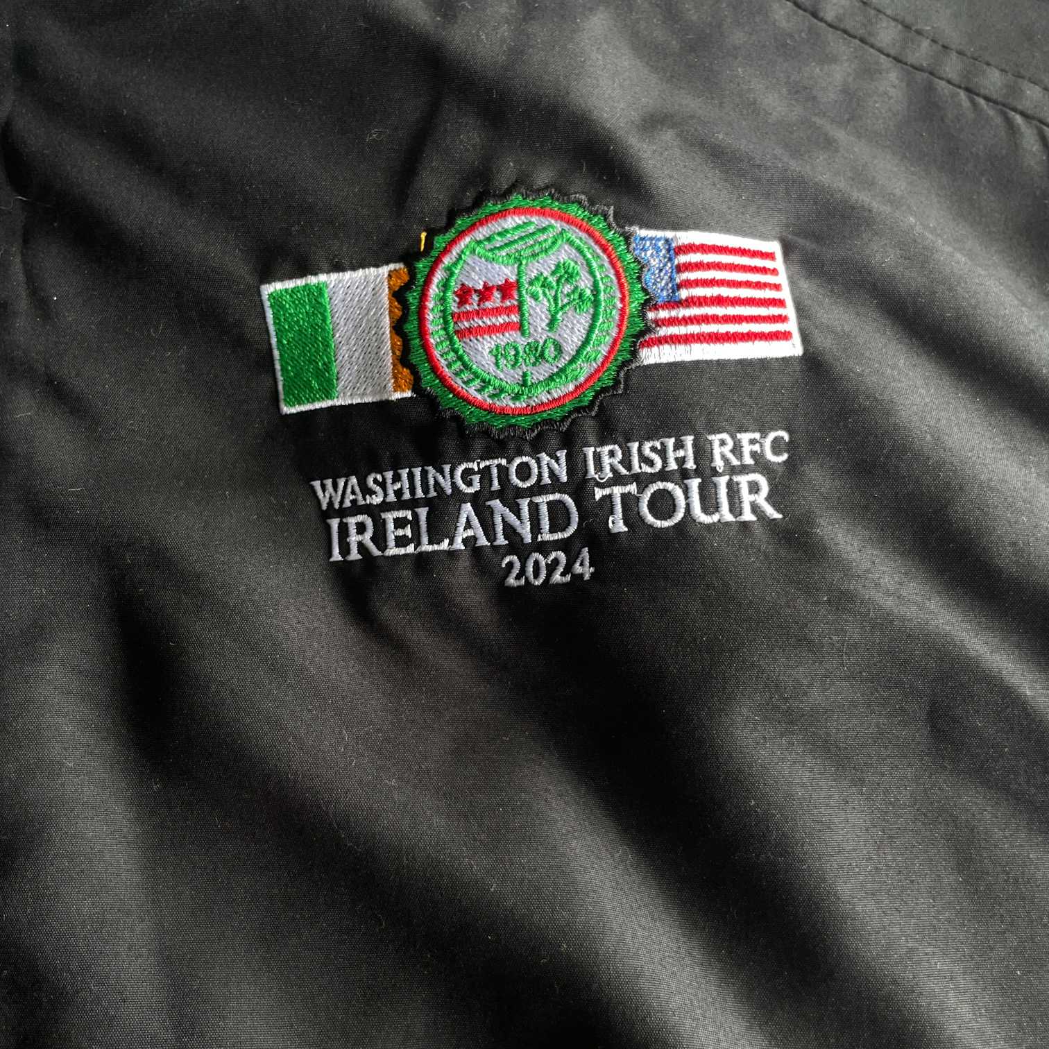 Vintage men Canterbury Washington Ireland Tour polyester full zip jacket in XL|L32 W24|SKU 5692