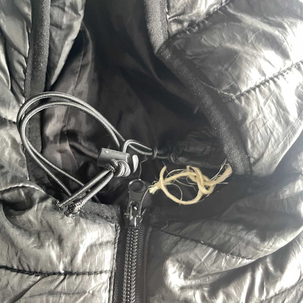 Vintage women 9-10YRS Fluid black puffer padded full zip sleeveless hoodie in S|L22 W18|SKU 5695