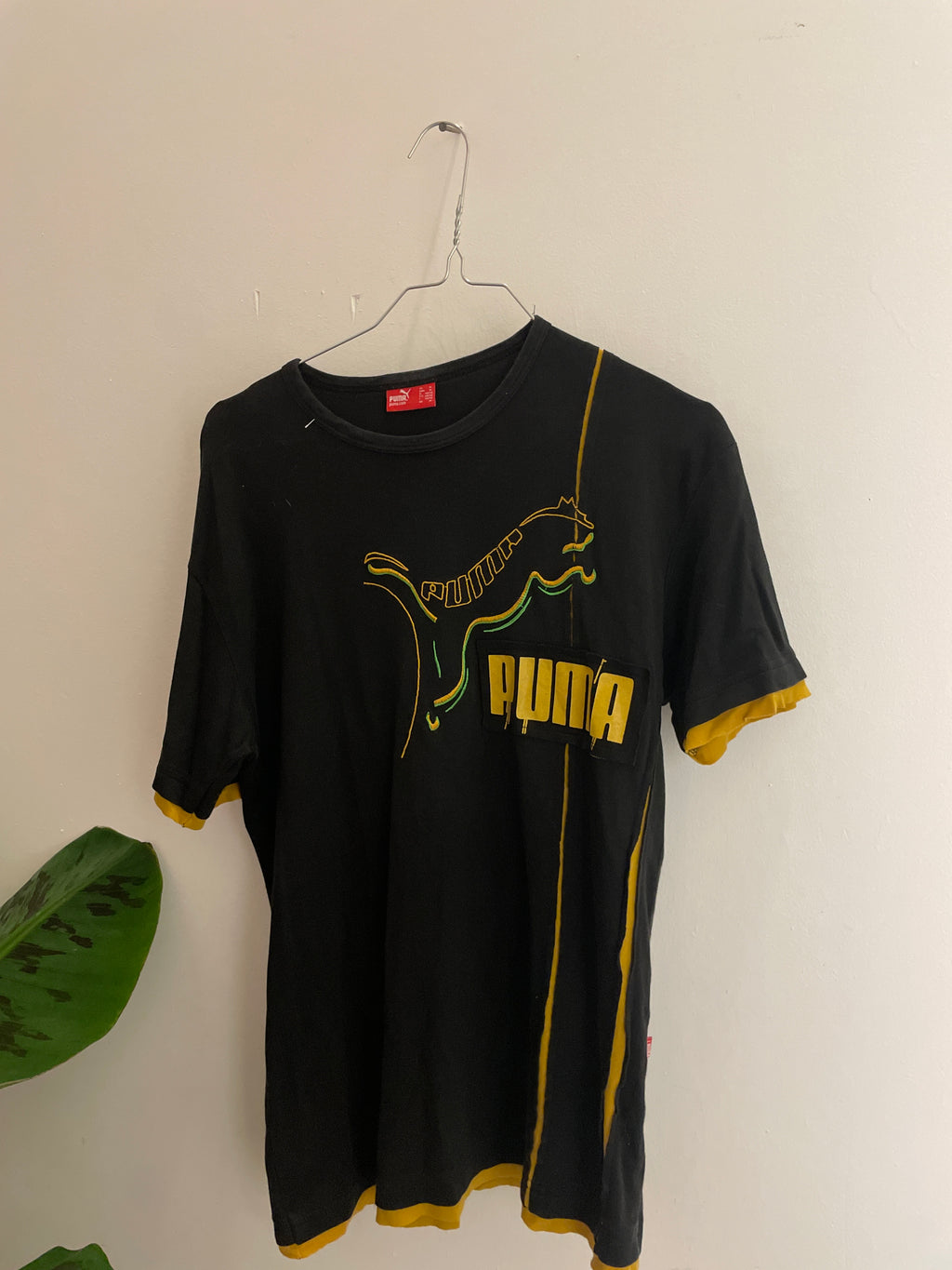 Vintage medium black puma tshirt