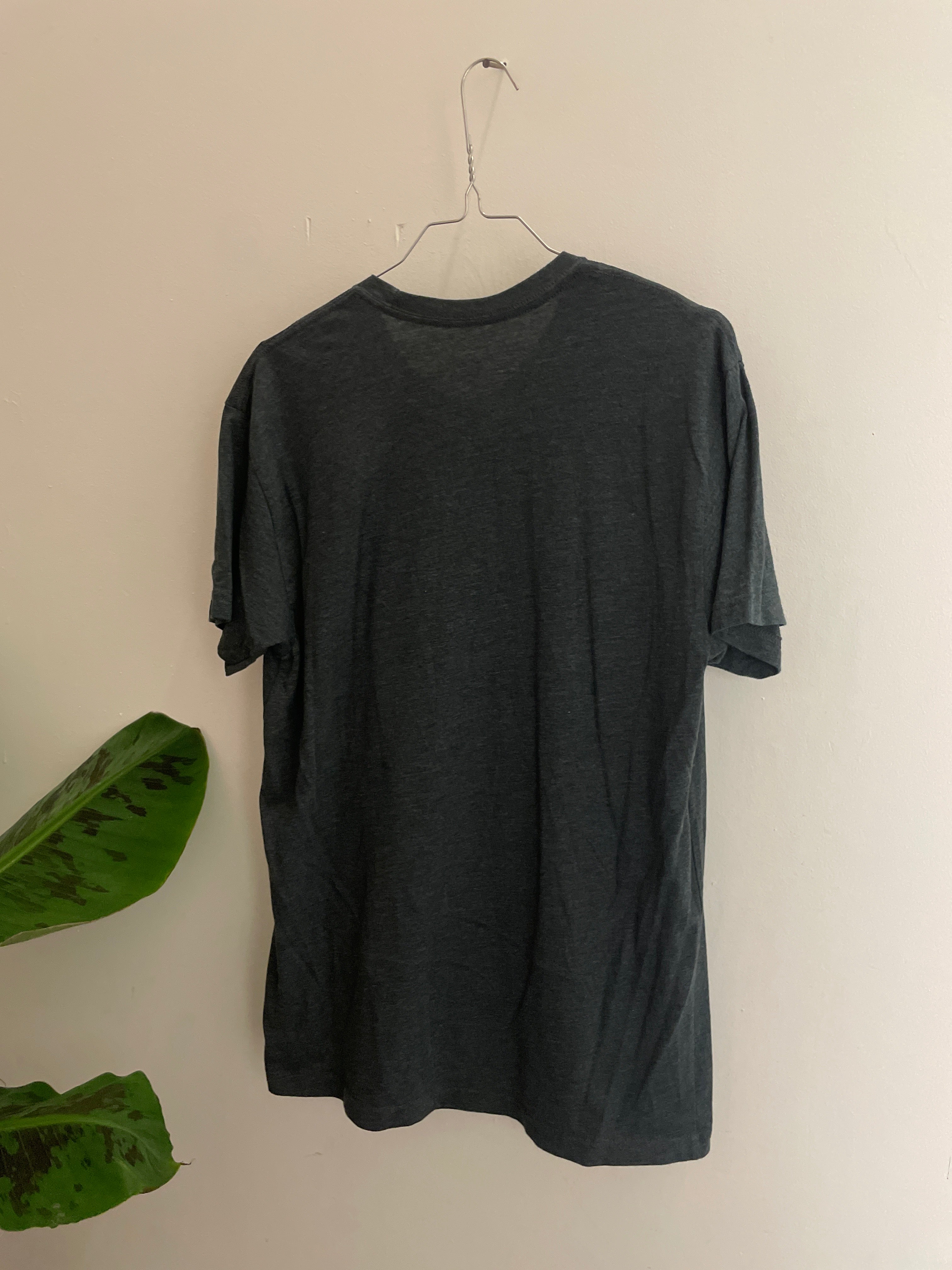 Vintage riot society grey graphics tshirt size m
