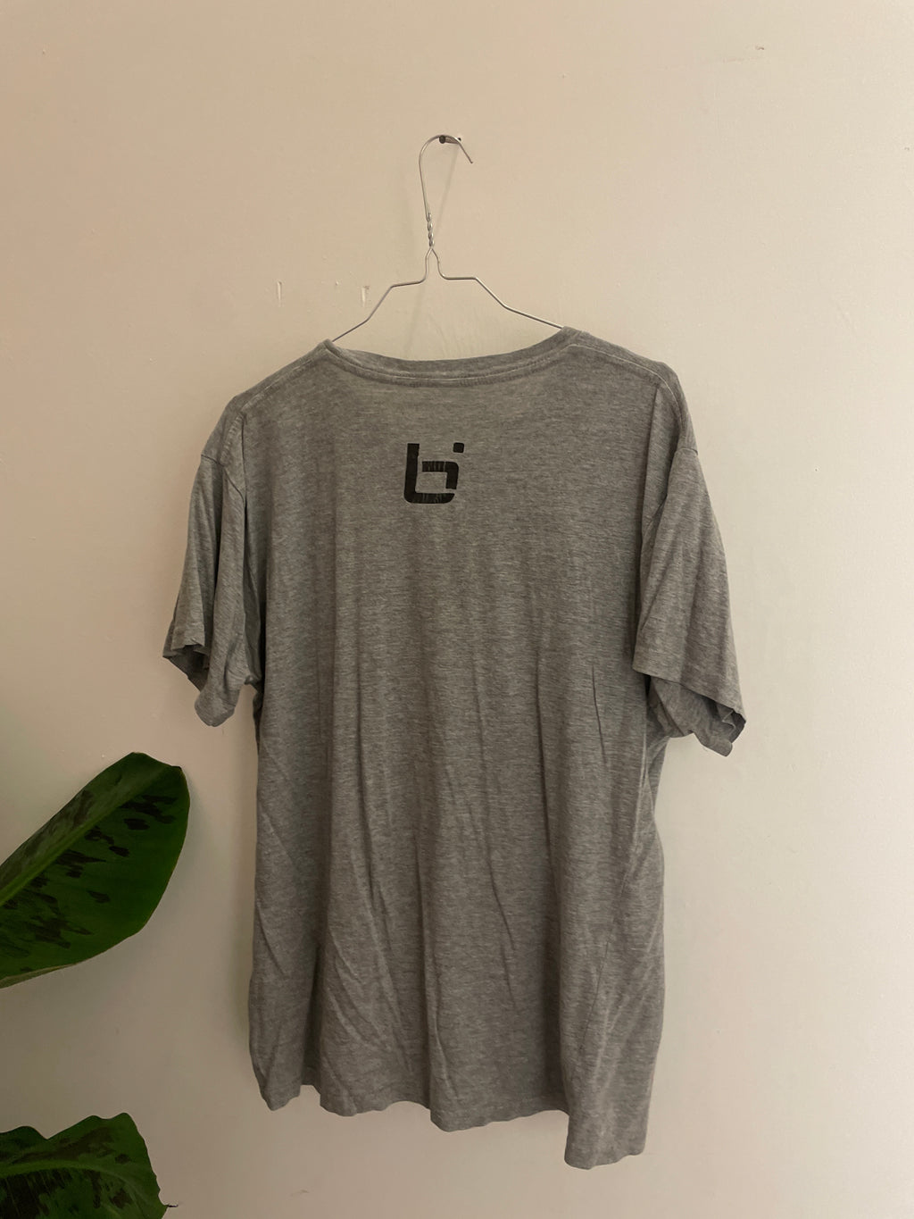 Vintage grey ballislife streetwear graphics tshirt size M