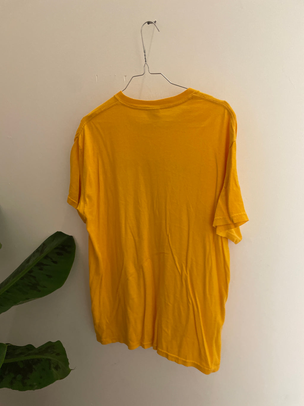 Vintage Gildan lake michigan graphics yellow tshirt size M
