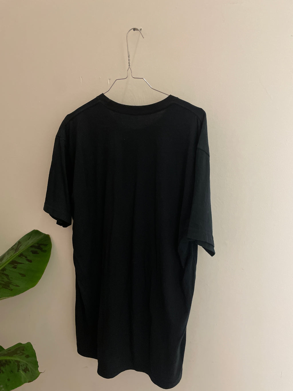 Vintage black mens graphics tshirt size M