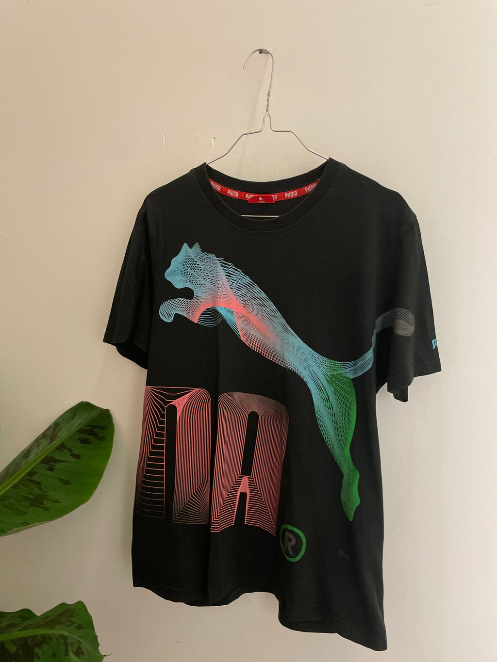 Vintage black men puma medium tshirt