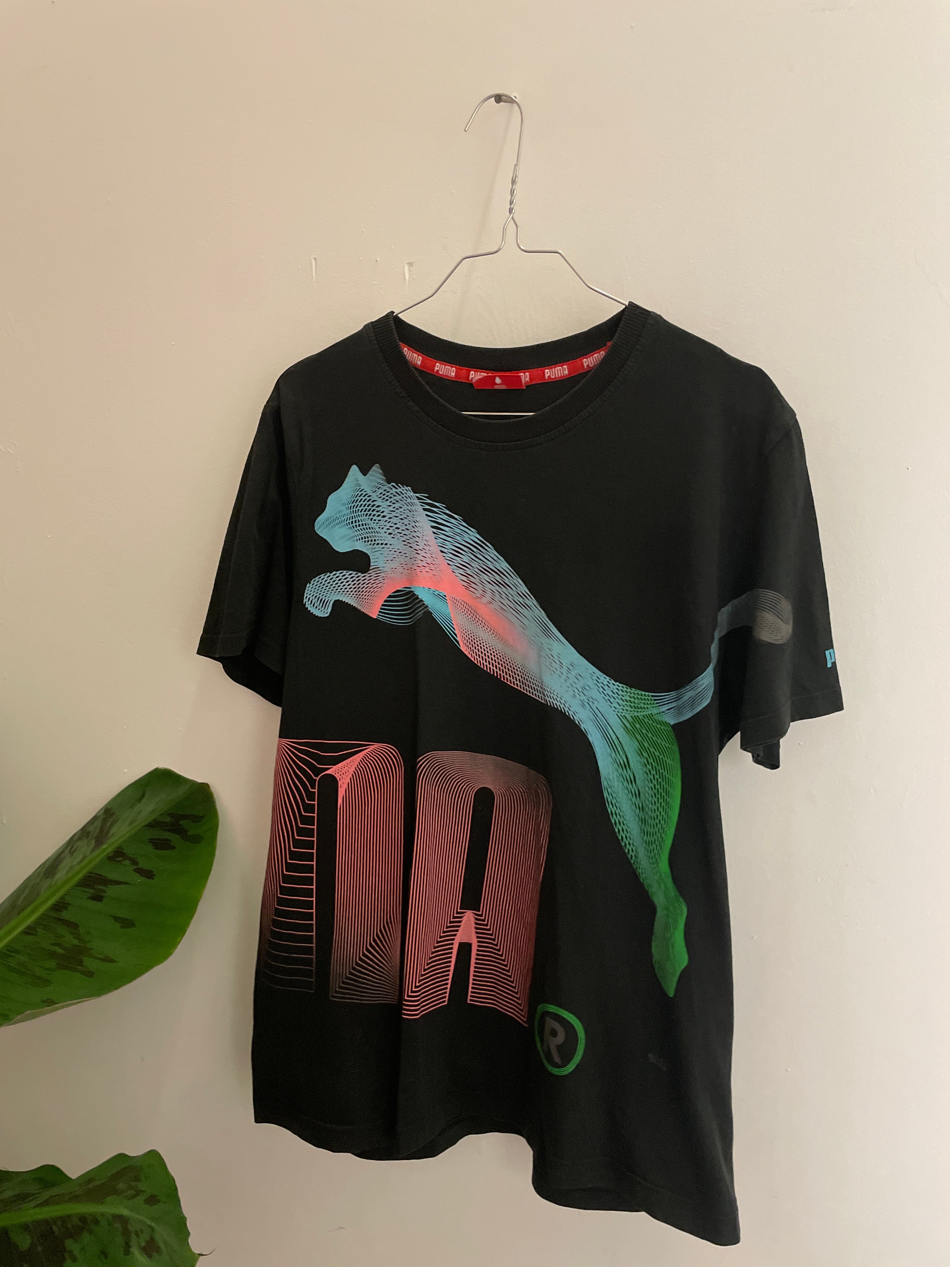 Vintage black men puma medium tshirt