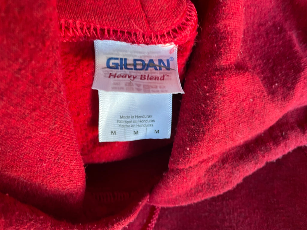 Vintage Gildan Heavy blend War graphics red hoodie in M|L25 W21| SKU 4392