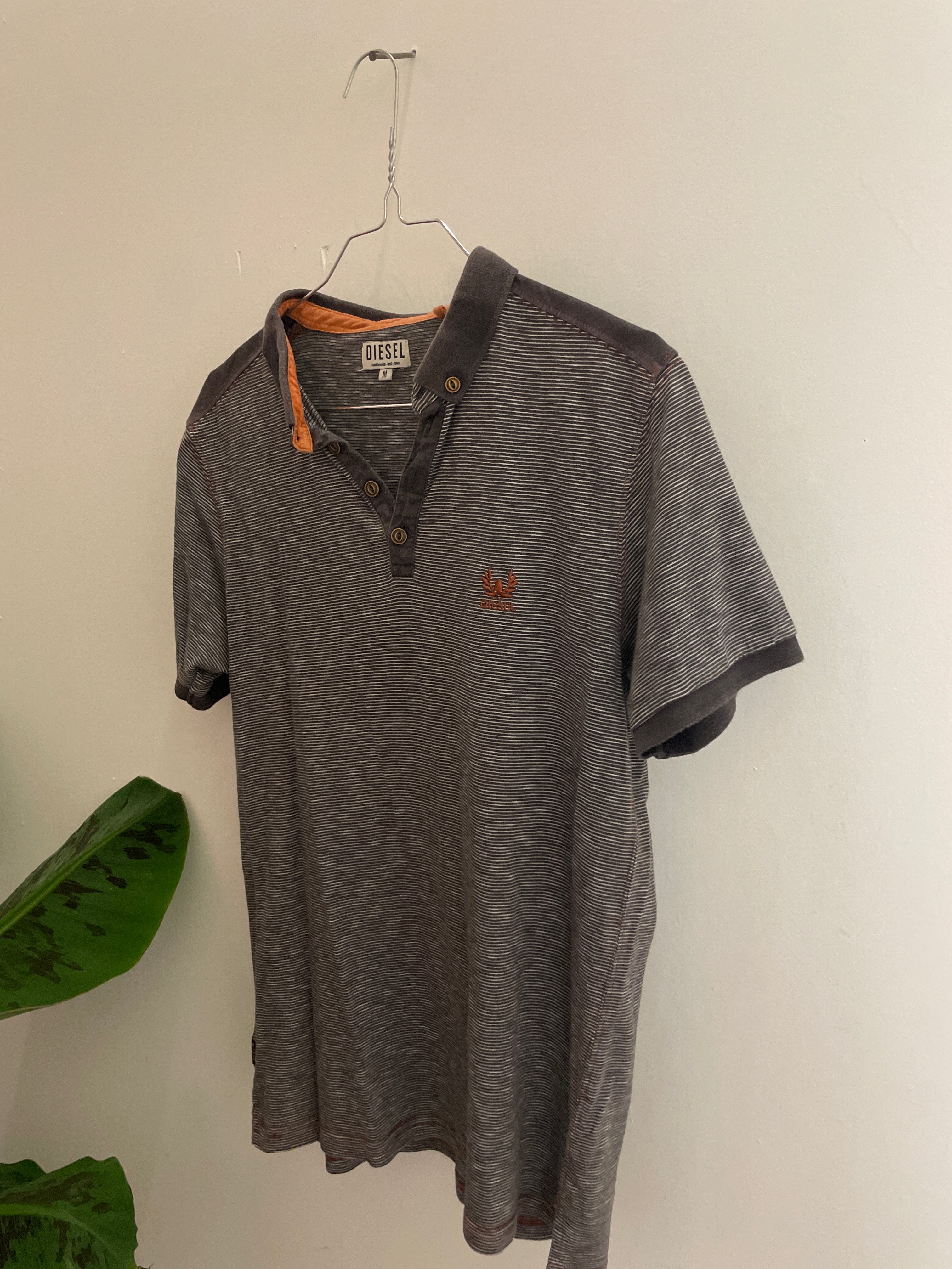 Vintage diesel 1/4 button up grey stripped tshirt size M