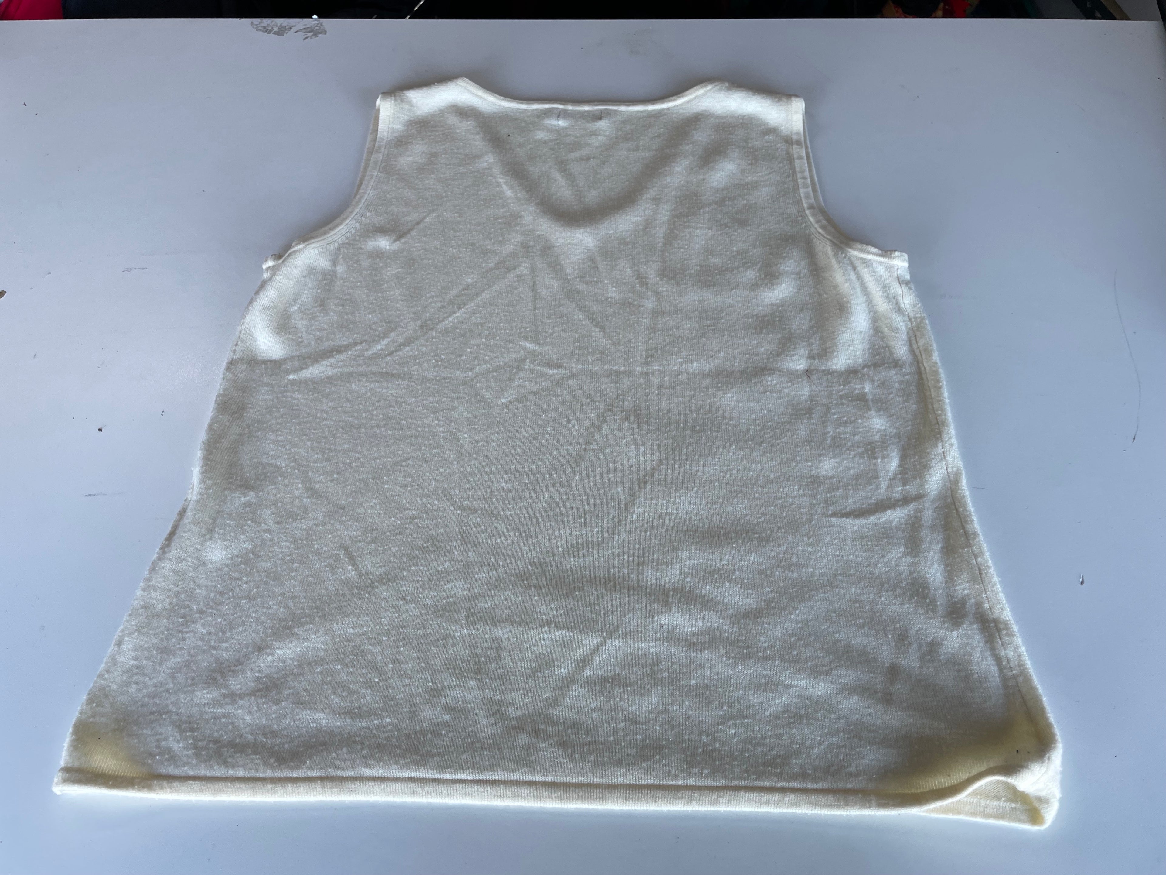 Vintage women's Max pierre Cream sleeveless V-neck vest in S|L22W18|SKU 4396