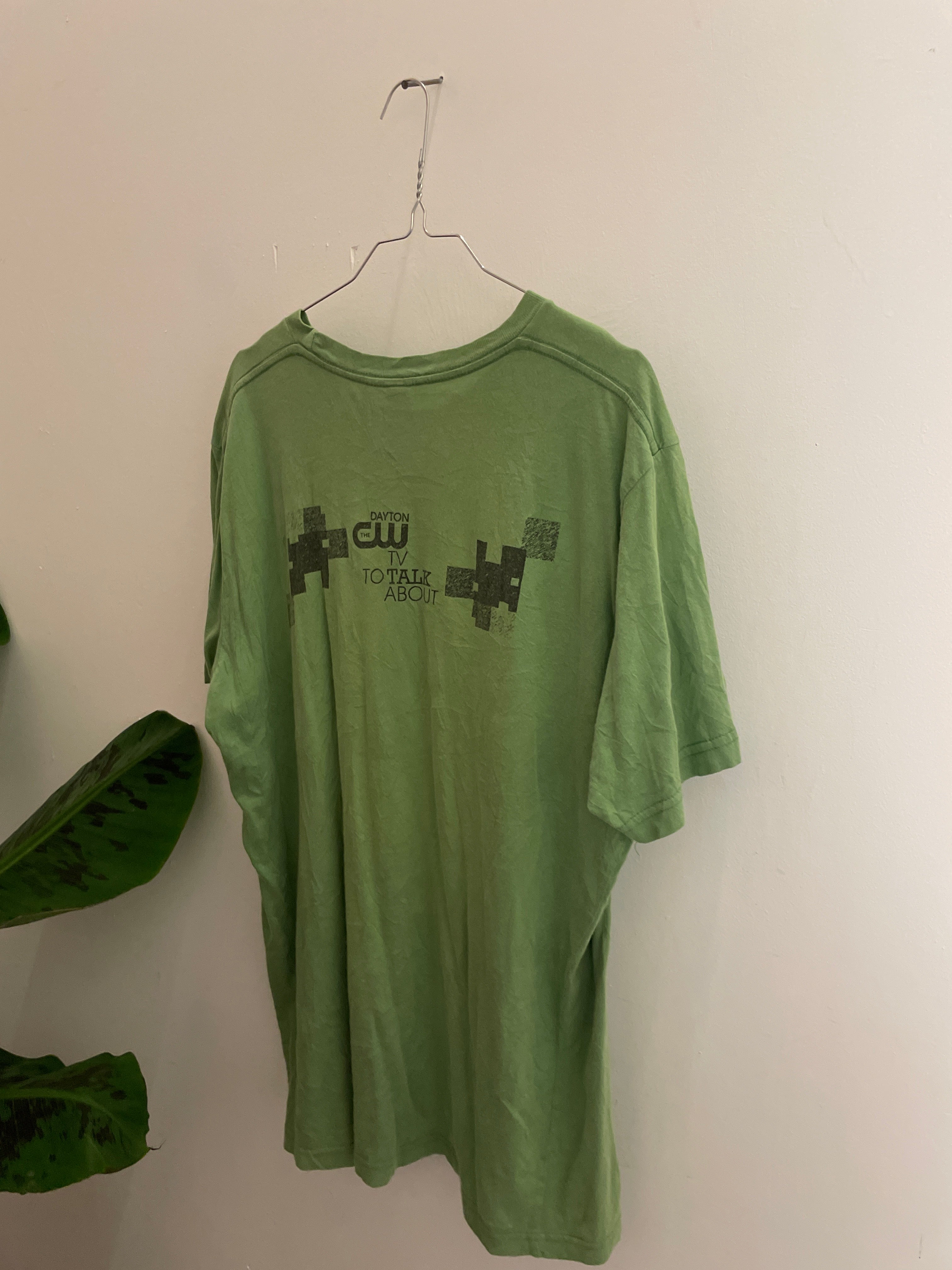 Vintage green graphics tshirt size XL