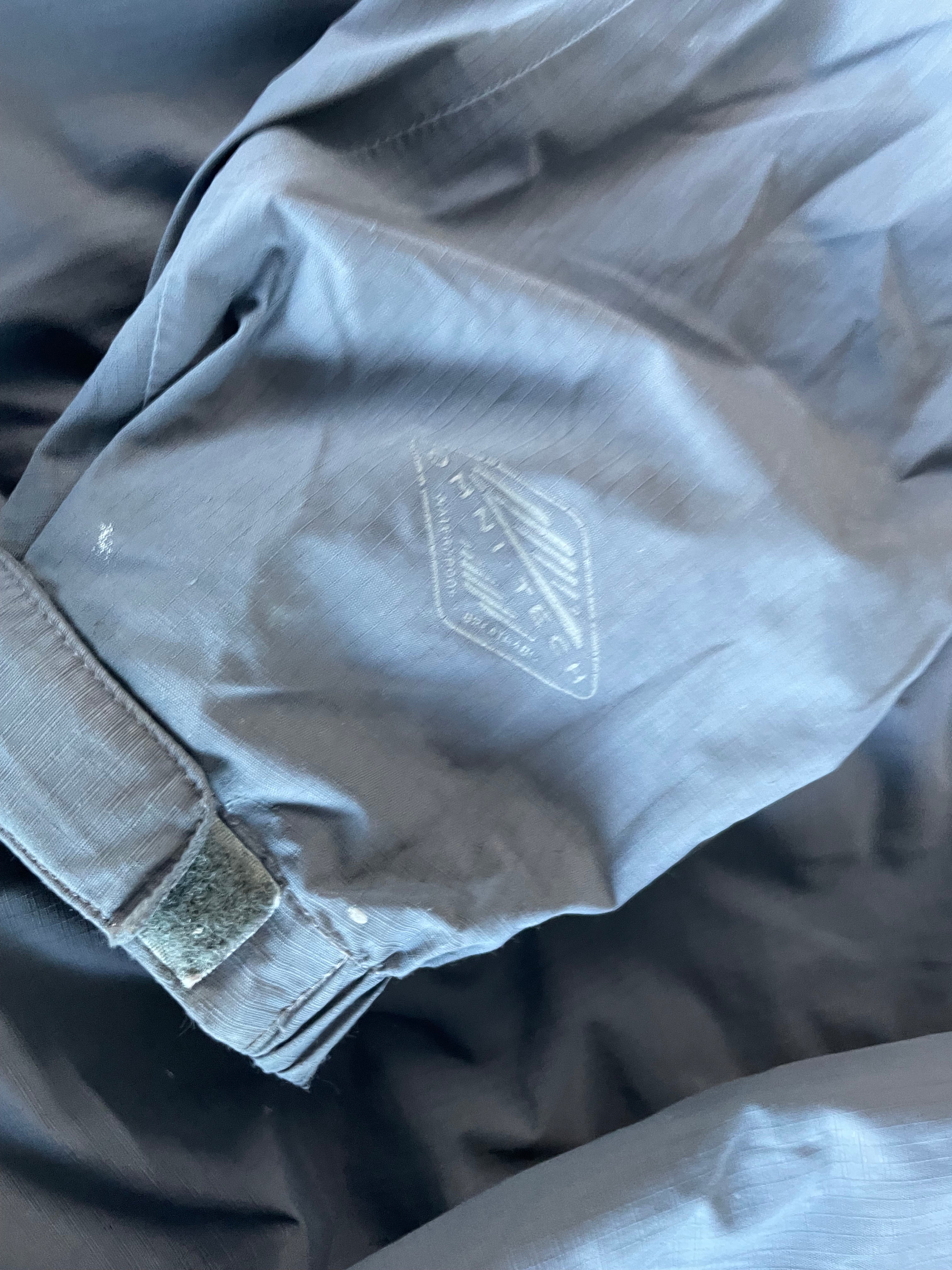 Vintage Columbia sportwear grey full zip windbreaker jacket in M|L31W21|SKU 4417