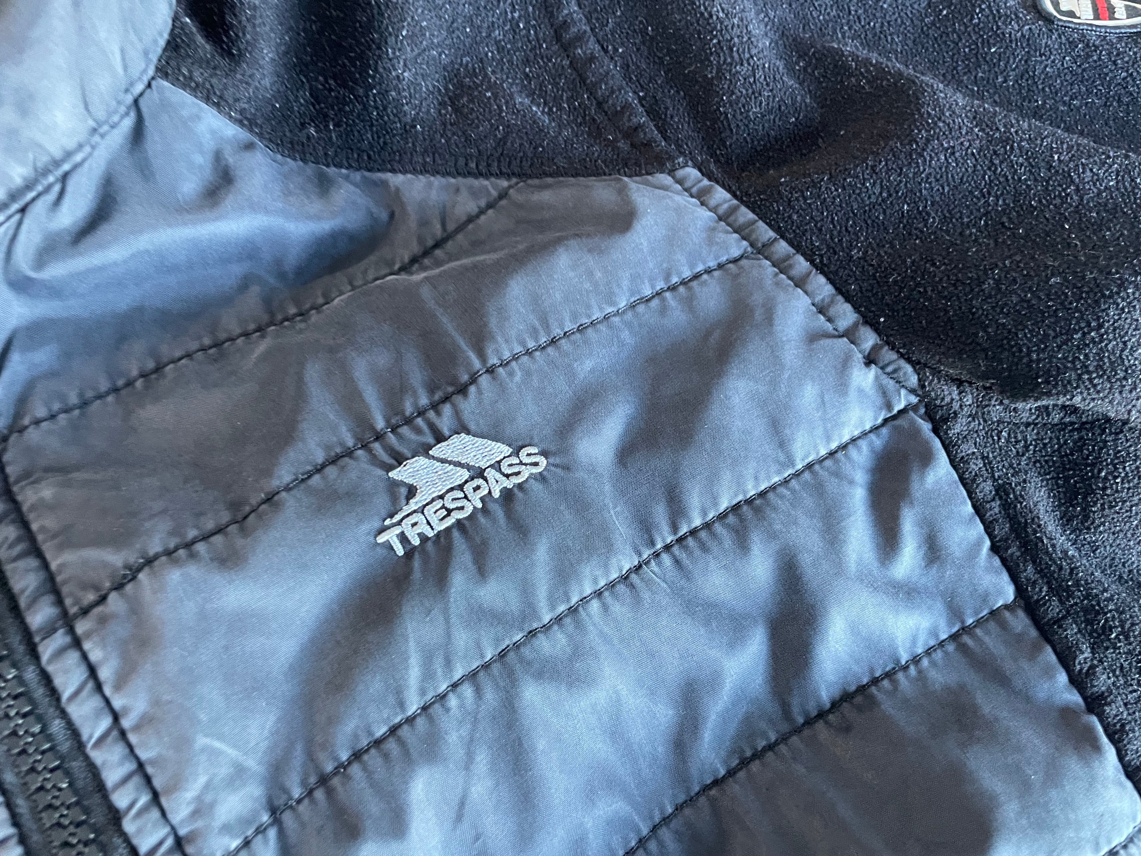 Vintage Grey Trespass full zip high neck colorblock fleece jacket in S|L29 W19|SKU 4423