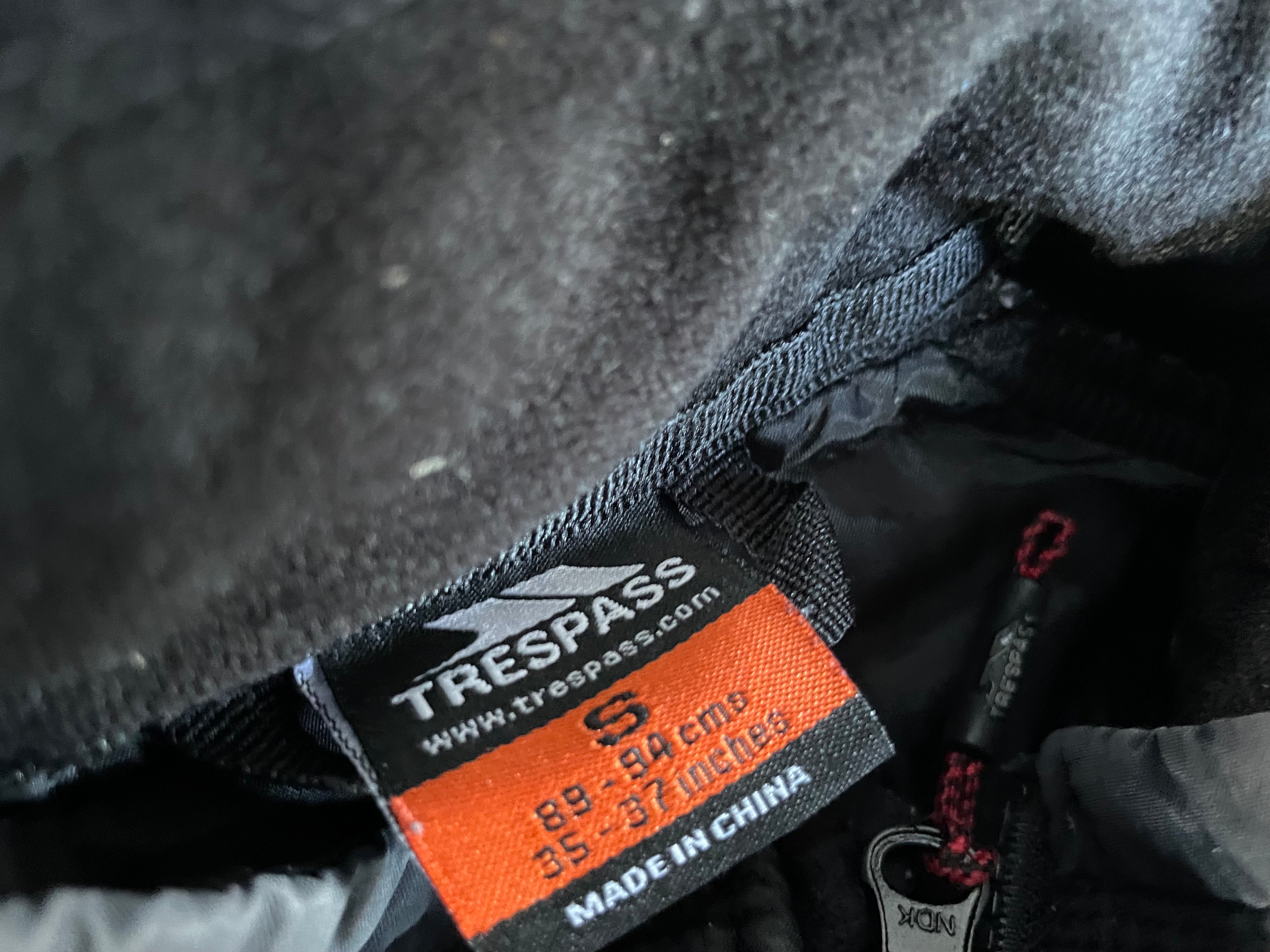 Vintage Grey Trespass full zip high neck colorblock fleece jacket in S|L29 W19|SKU 4423