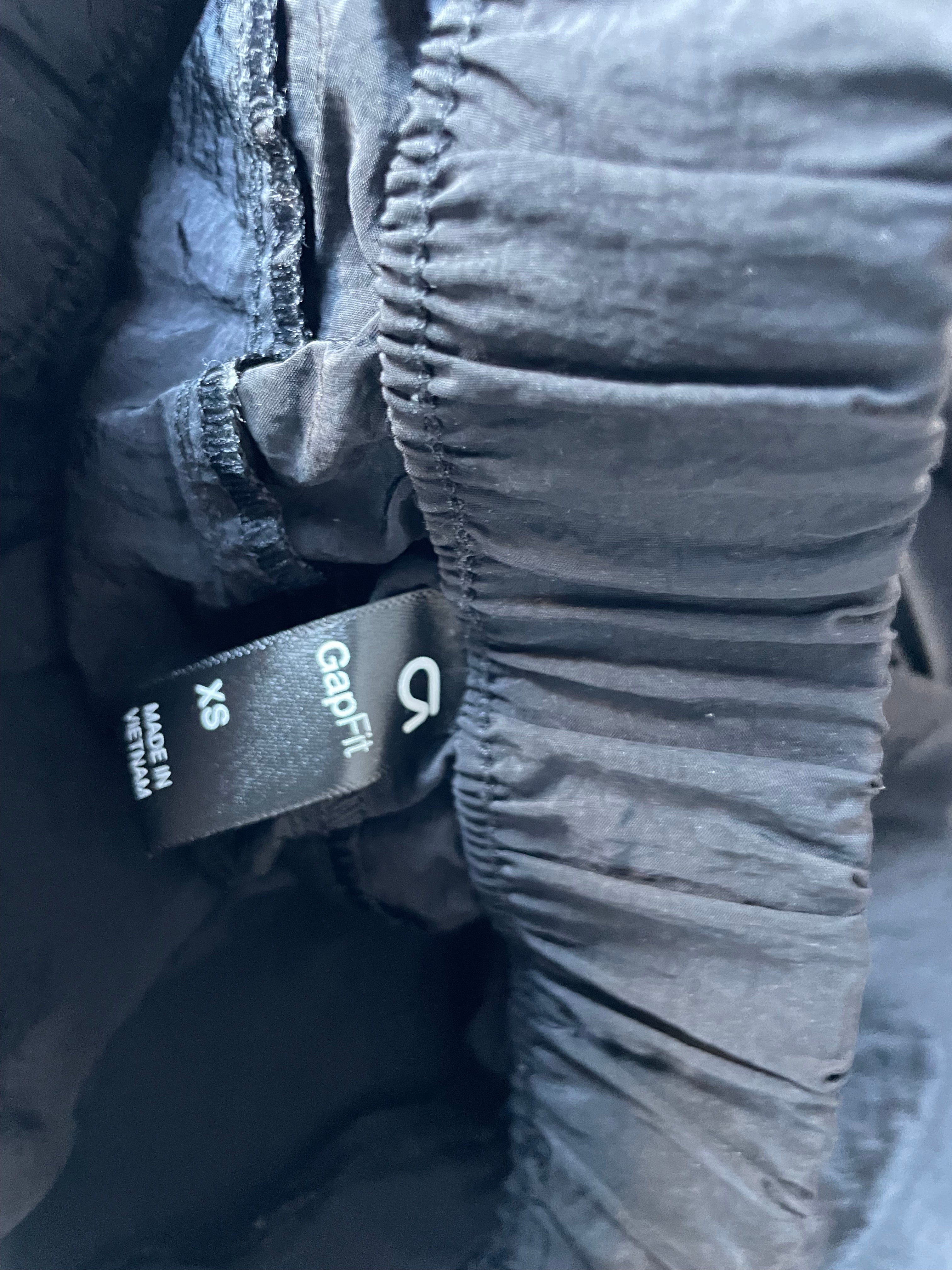 Vintage Black Gapfit sweat pant in XS|L 26 W 22| SKU 4429